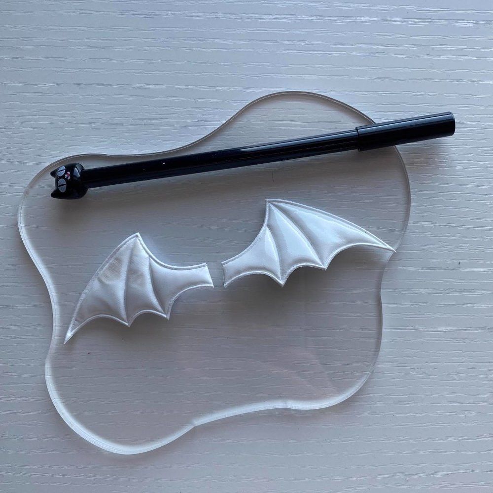 Devil Wings White Clips - Picture 2 of 3